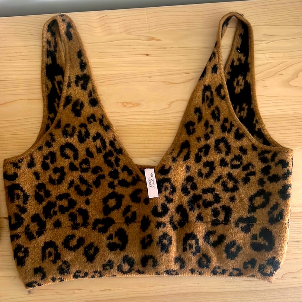 Victoria’s Secret cashmere sleep top, XL, never worn
